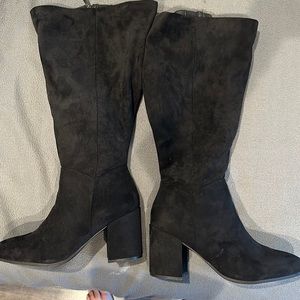 Torrid Knee High Boots Women's 11.5 WW Extra Wide Black Side Zip Heeled Tall